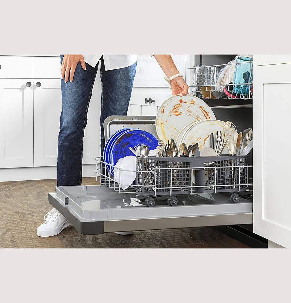 GE - Front Control Built-In Dishwasher with 59 dBA - White
