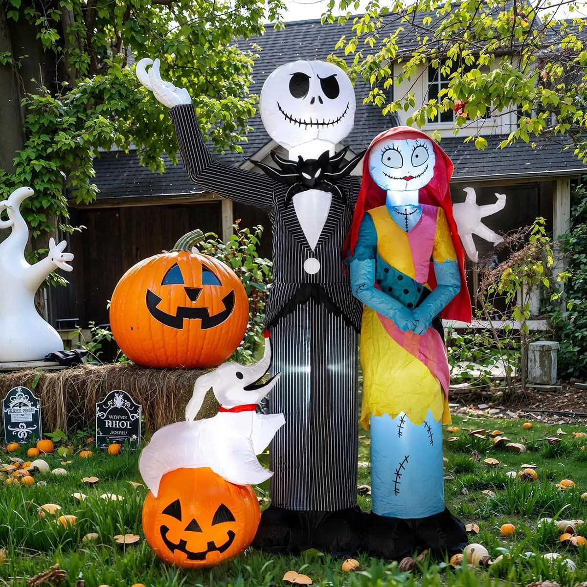 Nervure 6Ft Halloween Decoration Outdoor Inflatable - Halloween Inflatable Decorations with Skeleton Dog and Pumpkin- Blow Up Inflatables with Built-in LED Lights for Yard Garden Lawn Decor