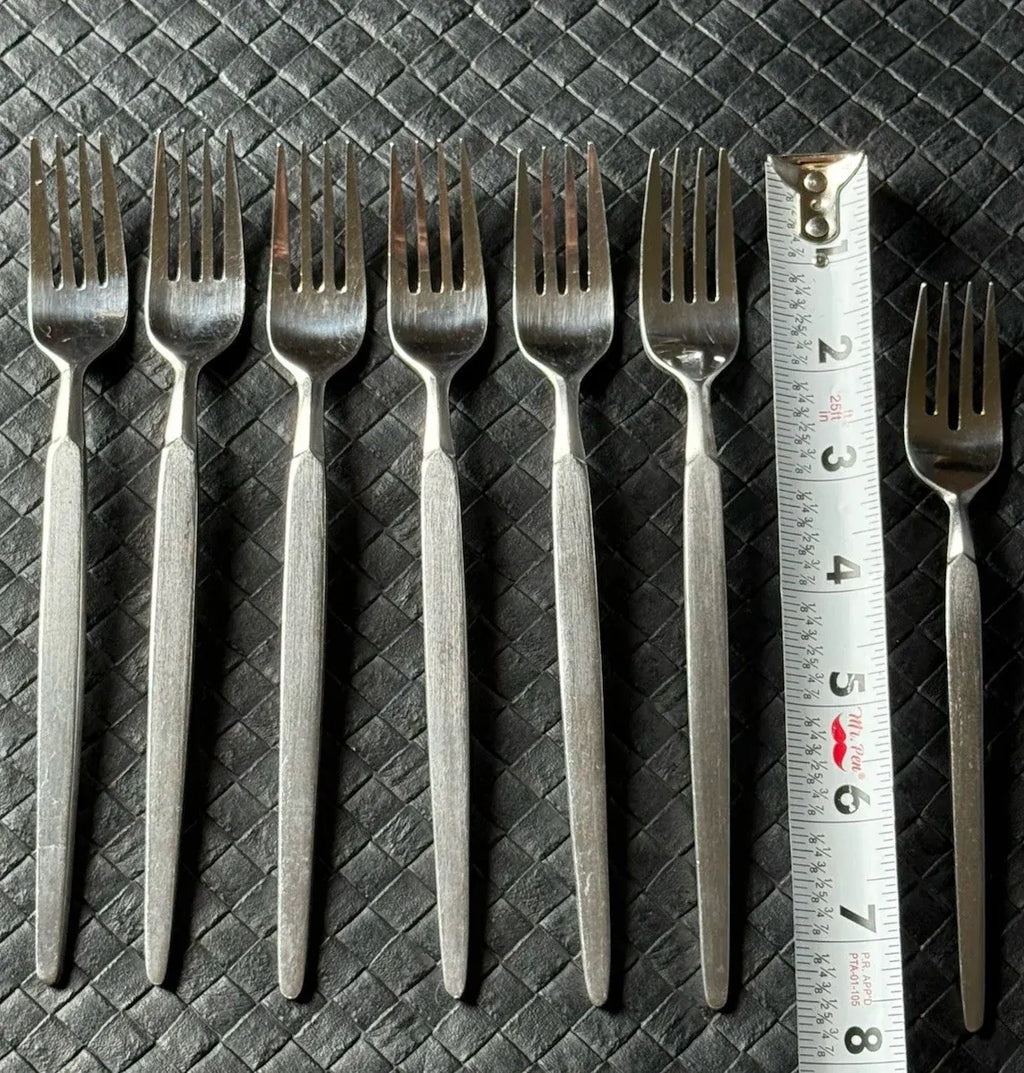 Japan Stainless Steel Flatware 32 Assorted Piece Set Vtg 1960s