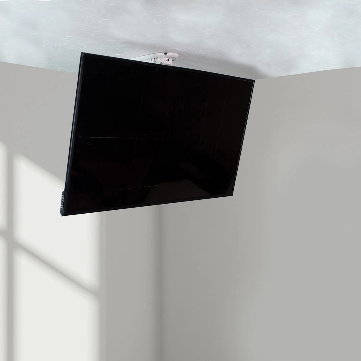 VIVO Electric Ceiling TV Mount for 23 to 55 inch Screens, Flip Down Motorized Pitched Roof VESA Mount, White, MOUNT-E-FD55W
