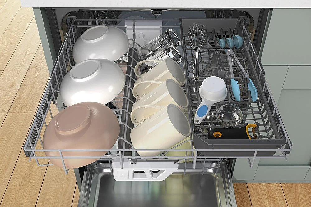 Whirlpool - 24 Top Control Built-In Dishwasher with Stainless Steel Tub, Large Capacity & 3rd Rack, 47 dBA - Stainless steel