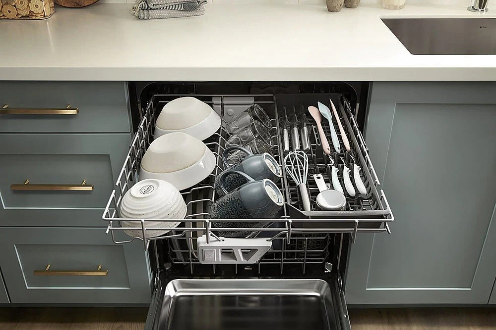 Whirlpool - 24 Top Control Built-In Dishwasher with Stainless Steel Tub, Large Capacity & 3rd Rack, 47 dBA - Stainless steel