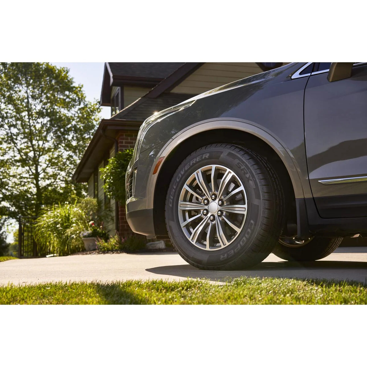 Cooper Discoverer SRX All-Season 235/70R16 106T Tire
