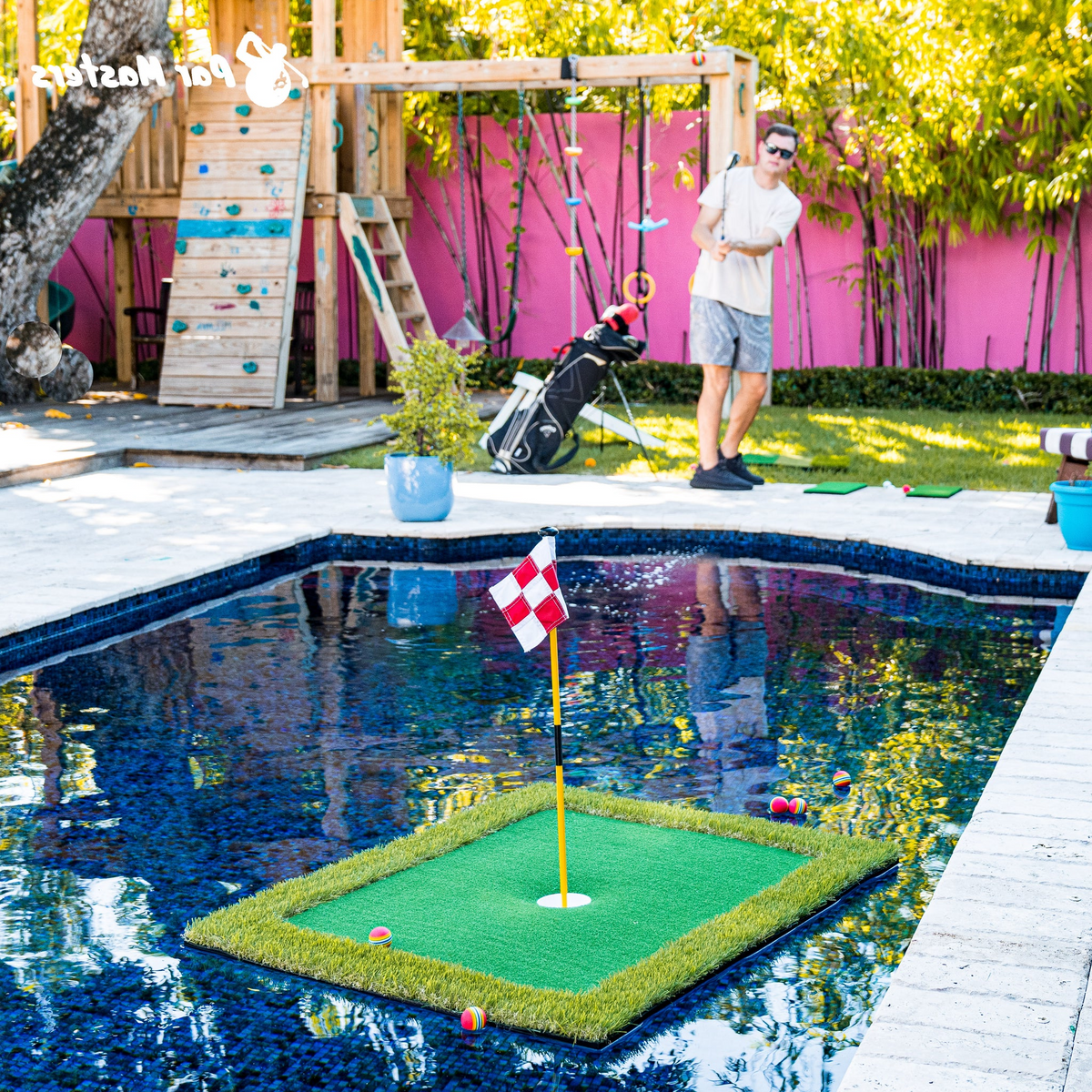 Golf Chipping Mat with Floating Foam Balls and Flag, 2x3  Feet
